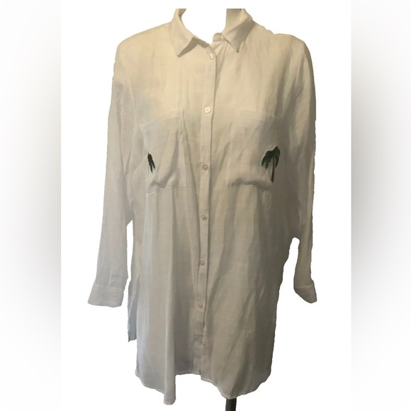 H&M Divided Long Shirt with Applique White Long Sleeve Buttons At cuff Size 14 - Picture 1 of 16